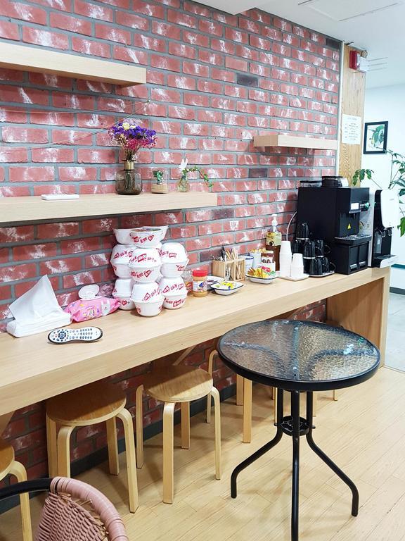 Gilbert Guesthouse Seoul Bagian luar foto
